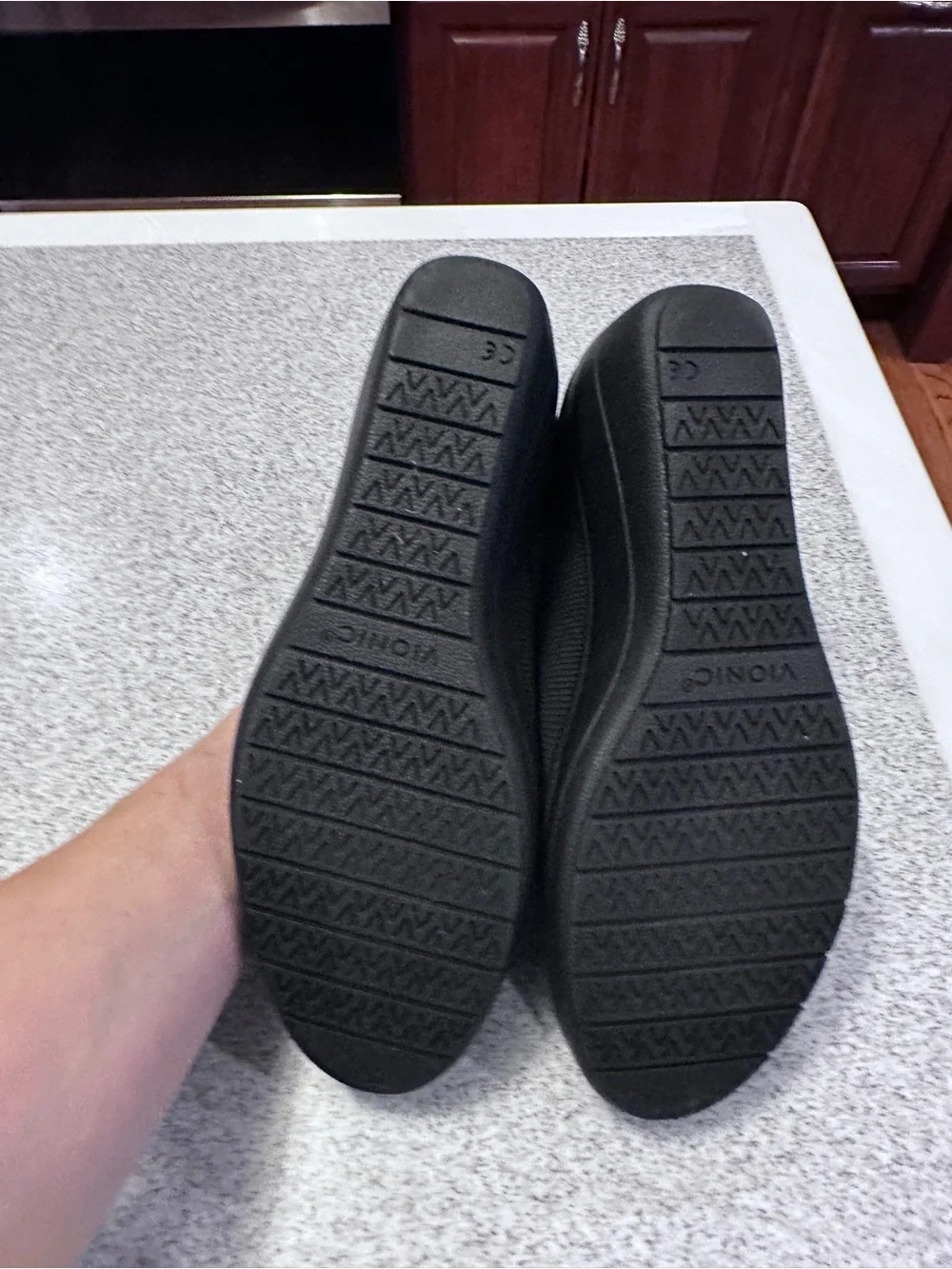 VIONIC 8.5 Wide Comfortable wedge shoe